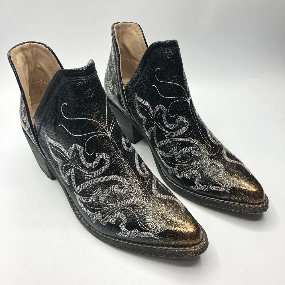 Circle G by Corral  Embroidered Pointed Toe Ankle Boots Multicolor Size 7 M